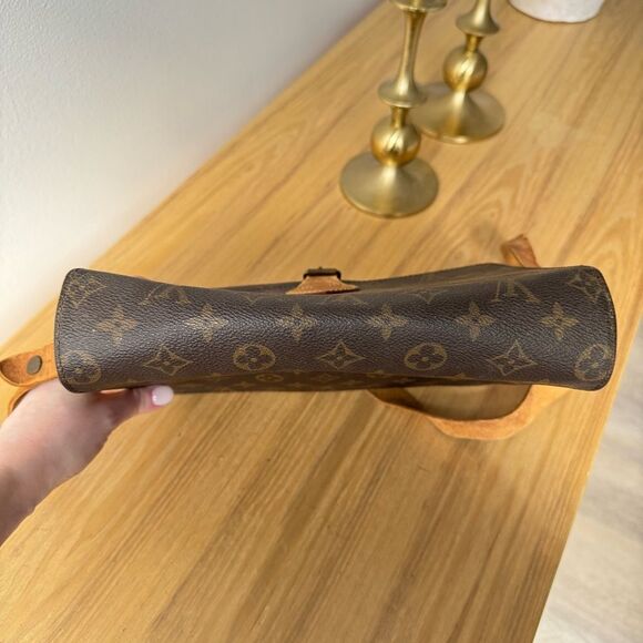 ✅AUTHENTIC✅LOUIS VUITTON CARTOUCHIERE GM - Picture 10 of 16